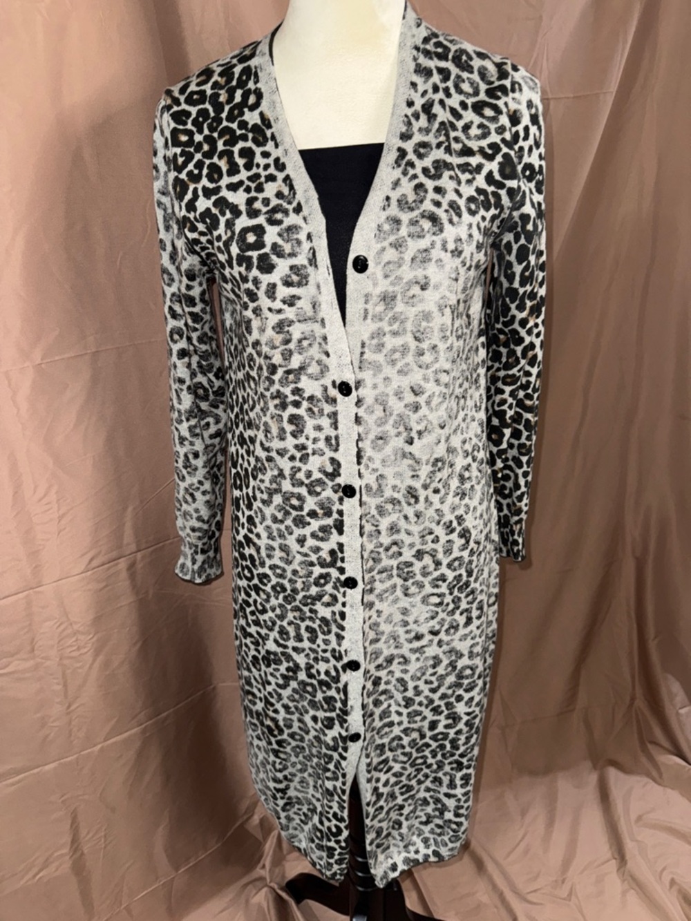 EUC Elan Gray & Black Leopard-Pattern Cardigan
